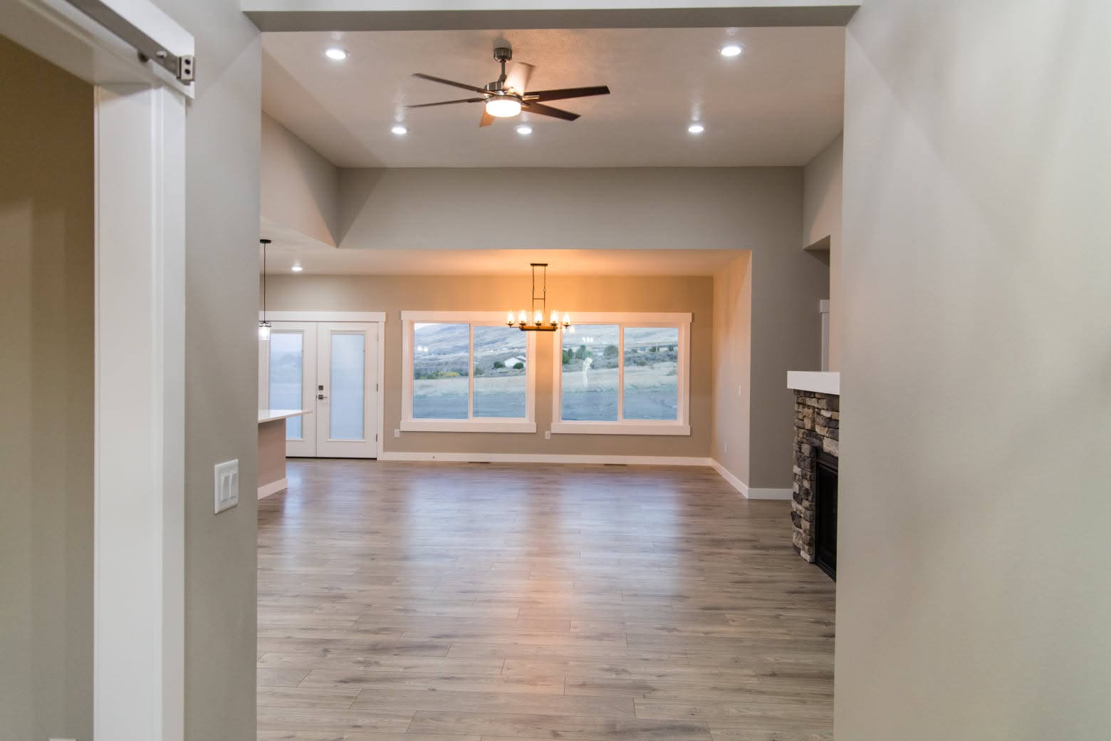 Interior hallway flow