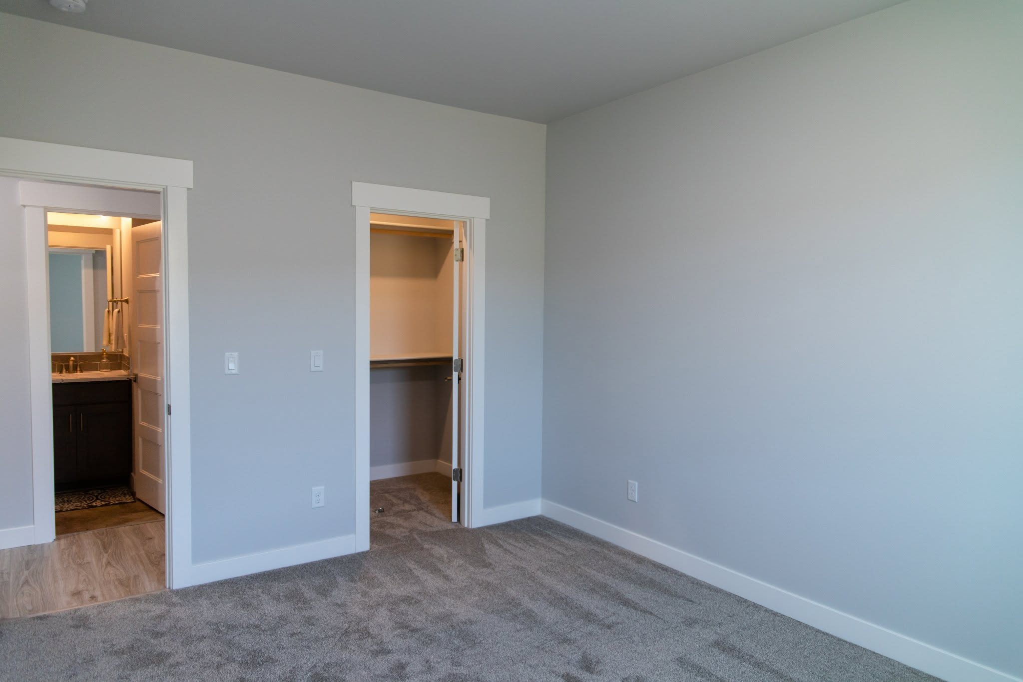 Primary suite layout