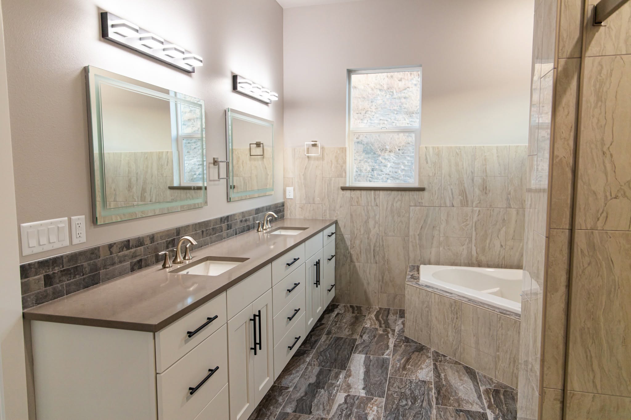 Bathroom layout and fixtures